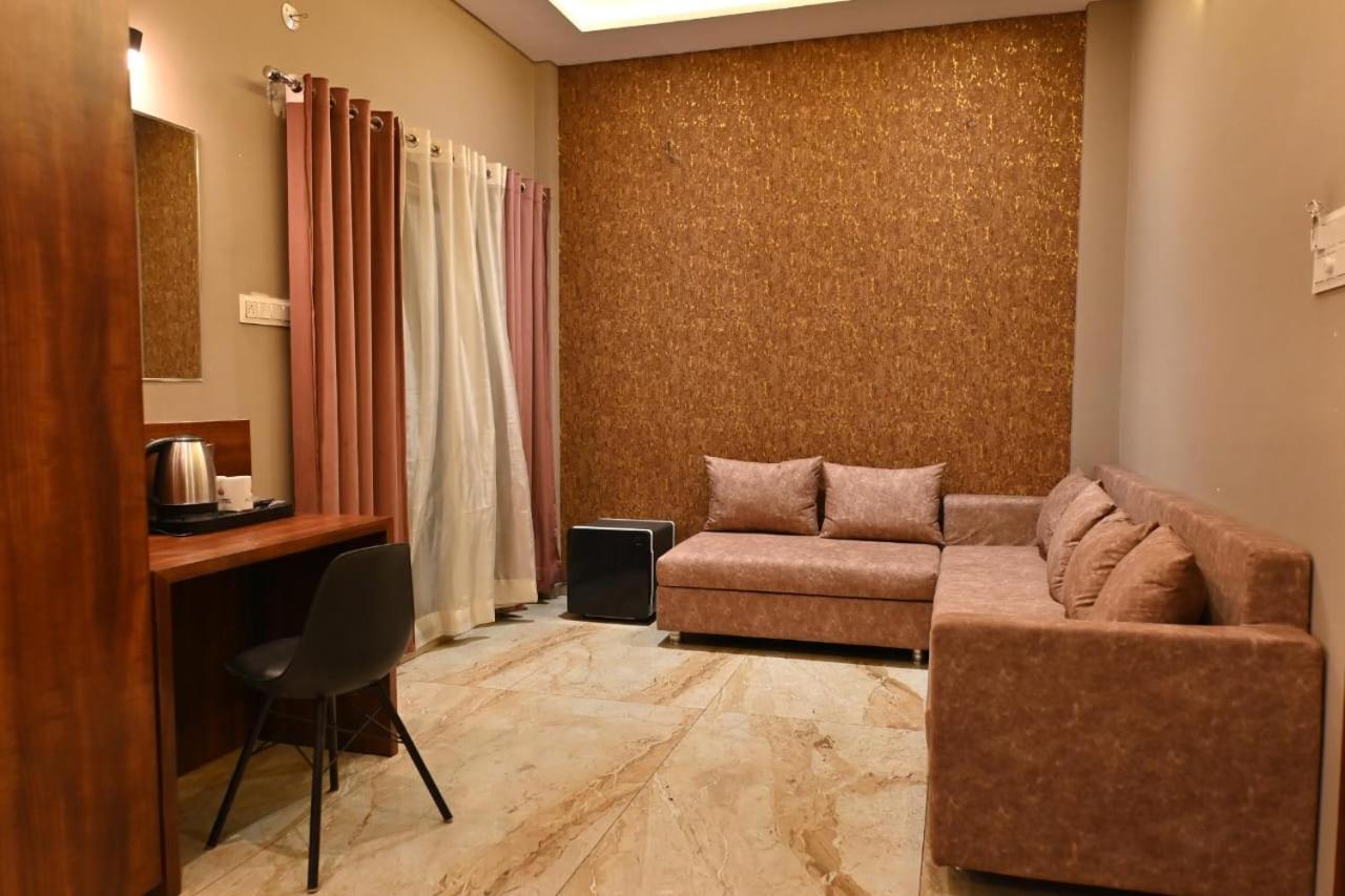 The Apple Tree Hotel อินดอร์ ภายนอก รูปภาพ